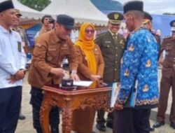 Semarak Hari Lahir Pancasila di Lutim: 2.283 SK CPNS dan PPPK Diserahkan