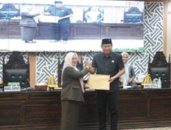 Pemkab Lutim Serahkan Ranperda APBD 2026, Fokus pada Peningkatan Layanan Publik dan Infrastruktur