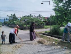 Warga Desa di Mangkutana Kompak Wujudkan Lingkungan Bersih