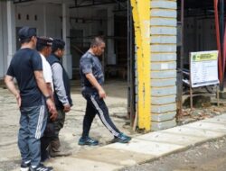 Bupati Irwan Awasi Kerapian dan Estetika Pembangunan Drainase Pasar Malili