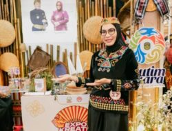 dr Ani Nurbani Pimpin Langsung Tarian Riringgo dan Dero di Expo Kreatif Andalan 2025