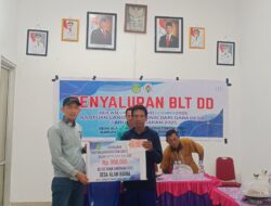 Pemdes Alam Buana Salurkan BLT DD