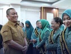 Pengukuhan Bunda Literasi Kecamatan dan Desa, Bupati Irwan: Jadilah Penggerak Gerakan Literasi